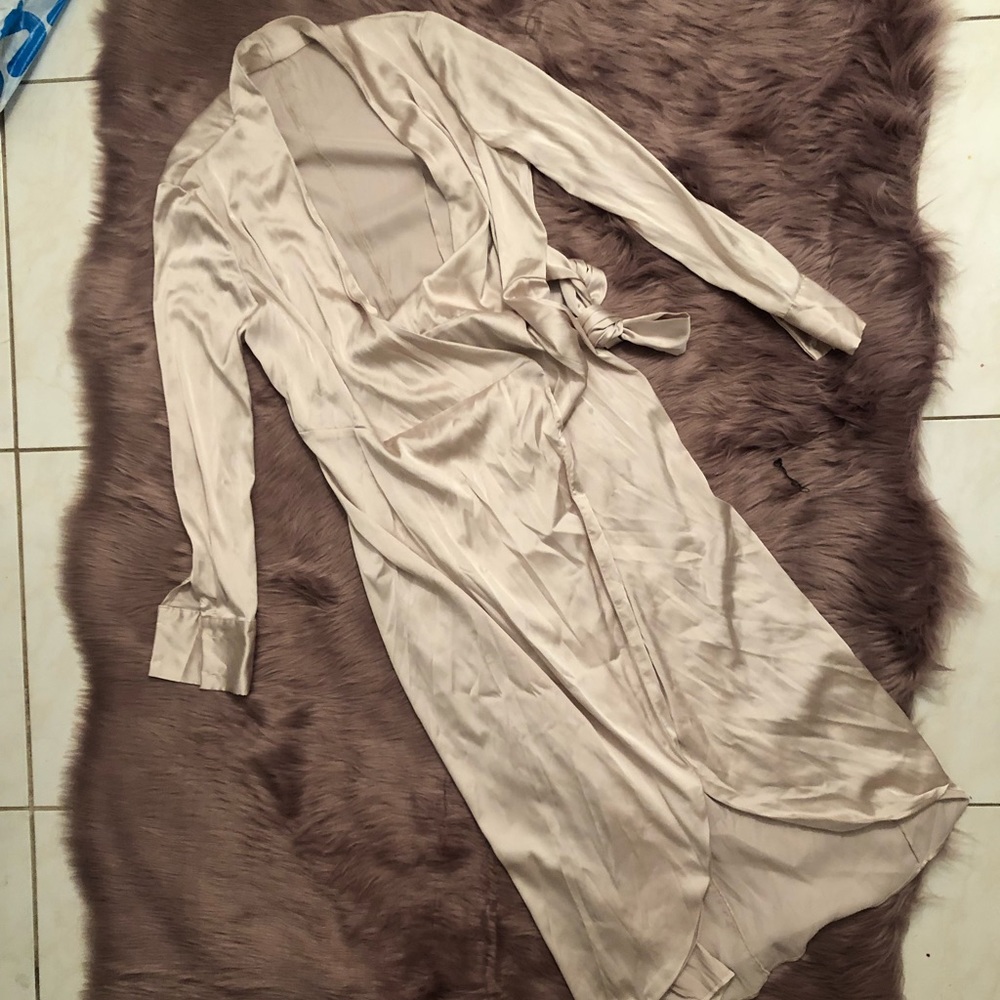 Oyster robe